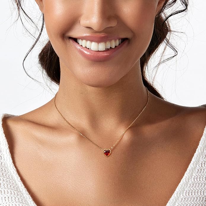 Cute Heart Necklace Dainty 18k Gold Plated Tiny Heart Pendant Choker Necklaces Small Gold Love Open Heart Chain Necklace for Women Simple Gold Necklace for Women Trendy Jewelry