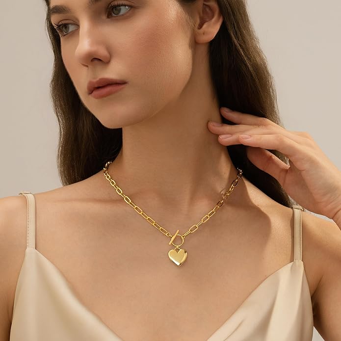 Heart Necklaces for Women, 14K Gold Plated Heart Pendant Necklaces for Women Trendy Heart Locket Chunky Gold Necklace Dainty Gold Chain Necklace Jewelry Christmas Birthday Gifts for Women
