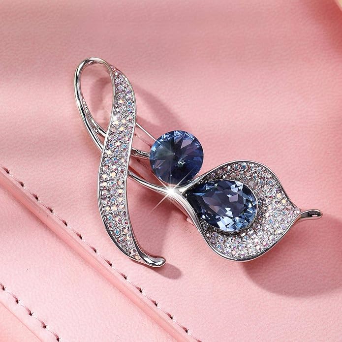 Richapex Elegant Crystal Tulip Rose Brooch Pin,Cubic Zirconia Fashion Crystal Jewelry Women's Brooch Pin