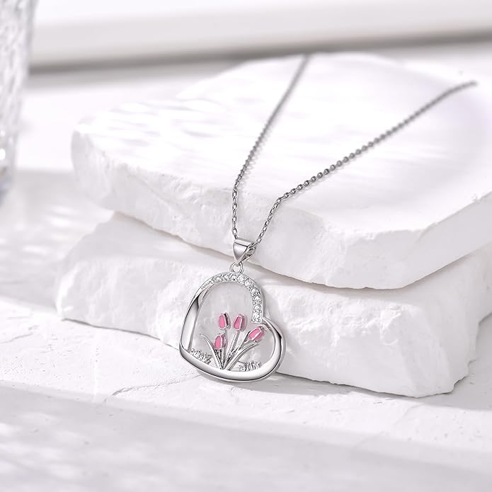Flower Necklace Tulip/Sunflower/Daisy/Bee Pendant Necklaces Jewelry for Women Mom Gifts