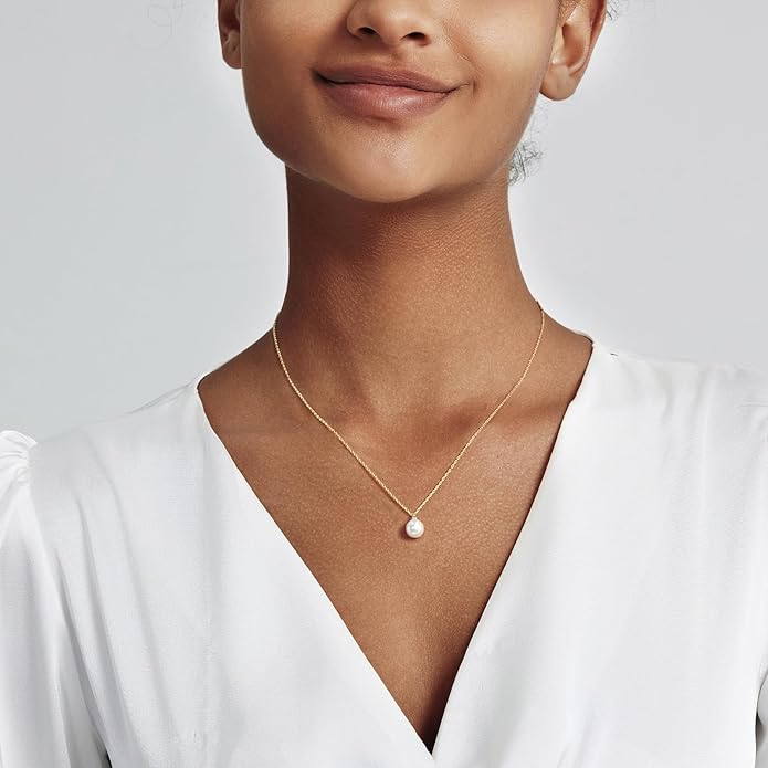 Zeffy Gold Pearl Necklace for Women, Dainty 14K Gold/Silve Plated Layered Pearl Choker Pearl Earrings Pearl Bracelets Wedding Trendy Gold Jewelry Set for Women Gifts