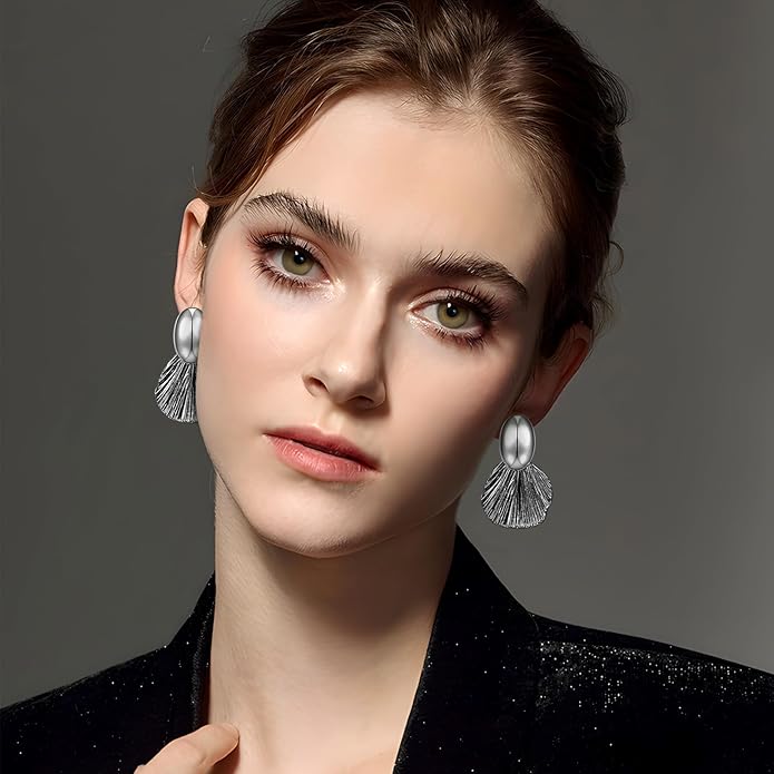 Gold Plated Earrings Dangle Chunky Fan-shaped Earrings Shell Earring for Women Two-Tone Fashion Statement Jewelry