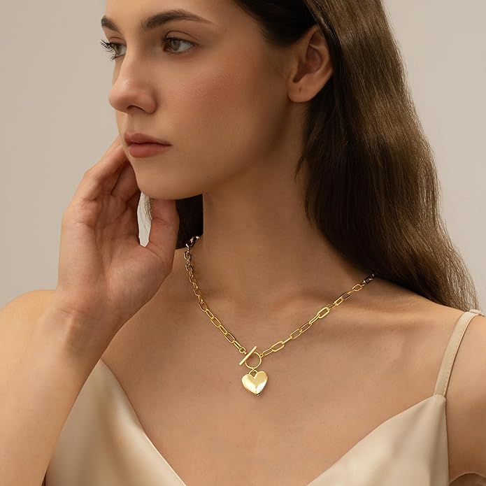 Heart Necklaces for Women, 14K Gold Plated Heart Pendant Necklaces for Women Trendy Heart Locket Chunky Gold Necklace Dainty Gold Chain Necklace Jewelry Christmas Birthday Gifts for Women