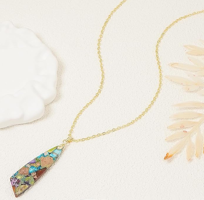 Nature Stone Necklaces for Women Boho Pendant Necklace 18K Gold Chain Necklaces