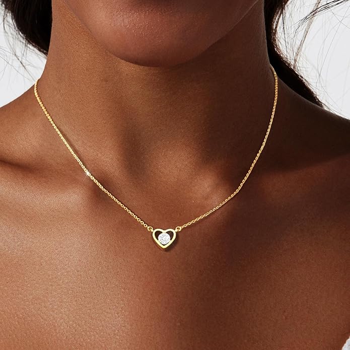 Heart Necklace for Women Gold/Silver Plated Trendy Heart Choker Lover Pendant Hypoallergenic Fashion Gold/Silver Necklace for Women Love Jewelry Gift for Women Girlfriend
