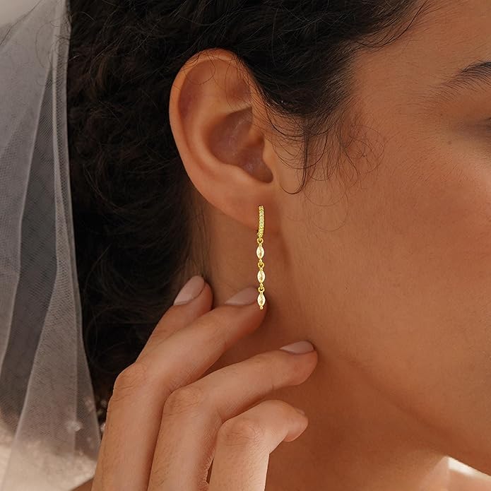 Gold Earrings for Women Trendy, Simple Dainty 14K Gold Plated Paperclip Square Chain Link Dangle Hoops Earrings Pin Stud Huggie Earrings Lightweight Hypoallergenic Minimalist Aesthetic Gold Jewelry for Christmas Gifts