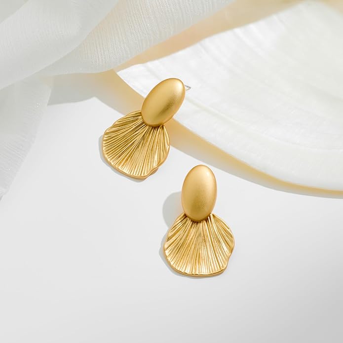 Gold Plated Earrings Dangle Chunky Fan-shaped Earrings Shell Earring for Women Two-Tone Fashion Statement Jewelry