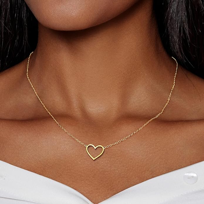 Heart Necklace for Women Gold/Silver Plated Trendy Heart Choker Lover Pendant Hypoallergenic Fashion Gold/Silver Necklace for Women Love Jewelry Gift for Women Girlfriend