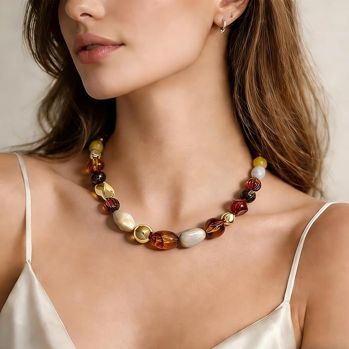 Chunky Beaded Necklace For Women Vintage Resin Bead Statement Necklace Adjustable Amber Stone Necklaces Hypoallergenic Boho Jewelry Gift
