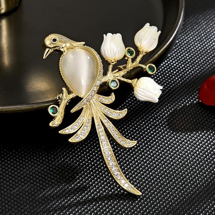 Animal Brooch for Women Rhinestone Brooch Pin 18k Gold Plated Animal Lapel Pin Fashion Jewelry Gift for Mom Wife