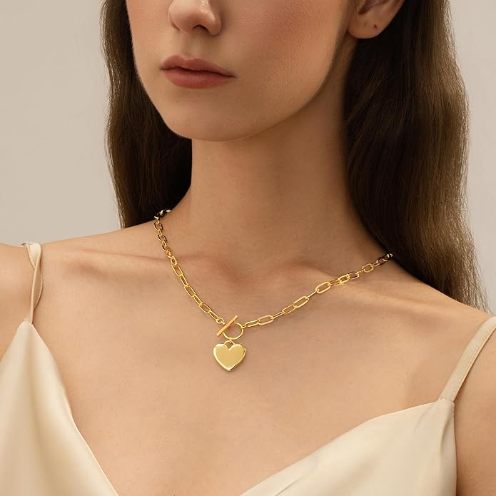 Heart Necklaces for Women, 14K Gold Plated Heart Pendant Necklaces for Women Trendy Heart Locket Chunky Gold Necklace Dainty Gold Chain Necklace Jewelry Christmas Birthday Gifts for Women