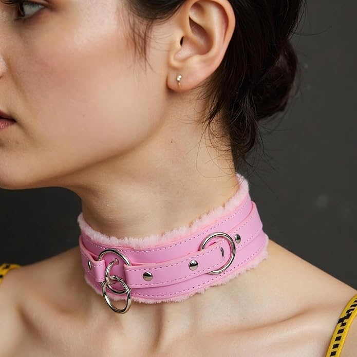 Choker Collar for Women, Gothic Punk Neckace Fashion Jewerly Adjustable Leather Collar with Alloy Buckle