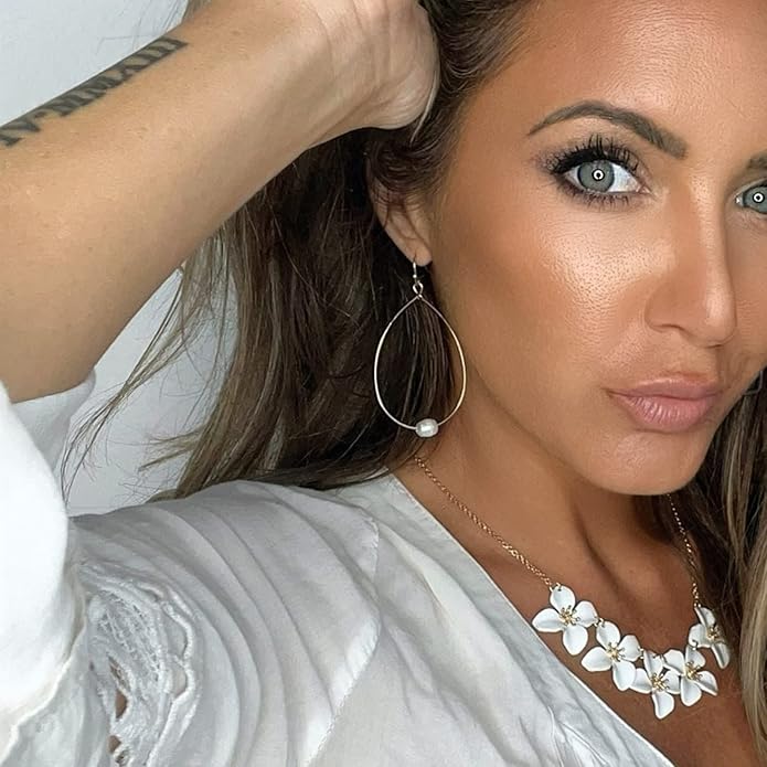 POMINA White Flower Statement Necklace for Women, Floral Bib Collar Necklace with Adjustable Chain, Flower Earrings, Elegant Costume Jewelry for Weddings, Gifts for Women