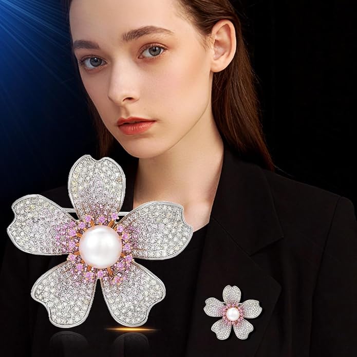Rhinestone Flower Brooch Austrian Crystal Flower Pin 18k Gold Plated Floral Brooch Lapel Pin Jewelry Mother's Day Birthday Gifts for Mom Wife