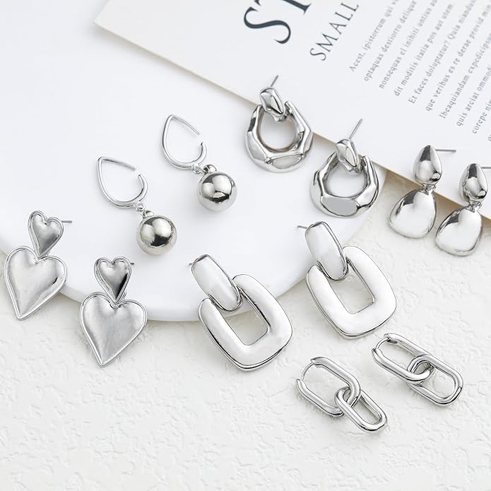 Wgoud 6 Pairs Gold Hoop Earrings Set for Women, 14K Gold Plated Hypoallergenic Lightweight Chunky Open Huggie Hoops Earrings Jewelry for Gifts.
