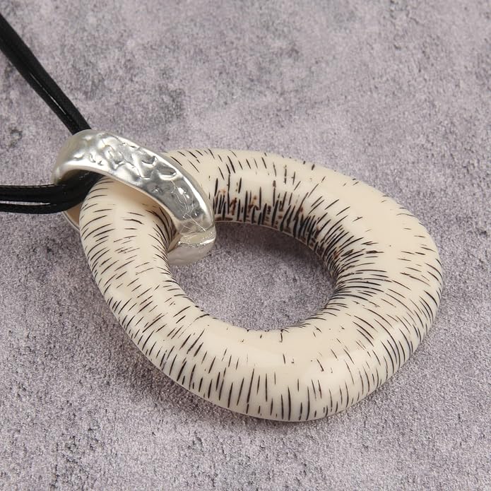 Boho Leather Necklace Women Bohemian Brown Circle Pendant Necklace Choker Long Necklaces for Women Boho Ring Large Pendant