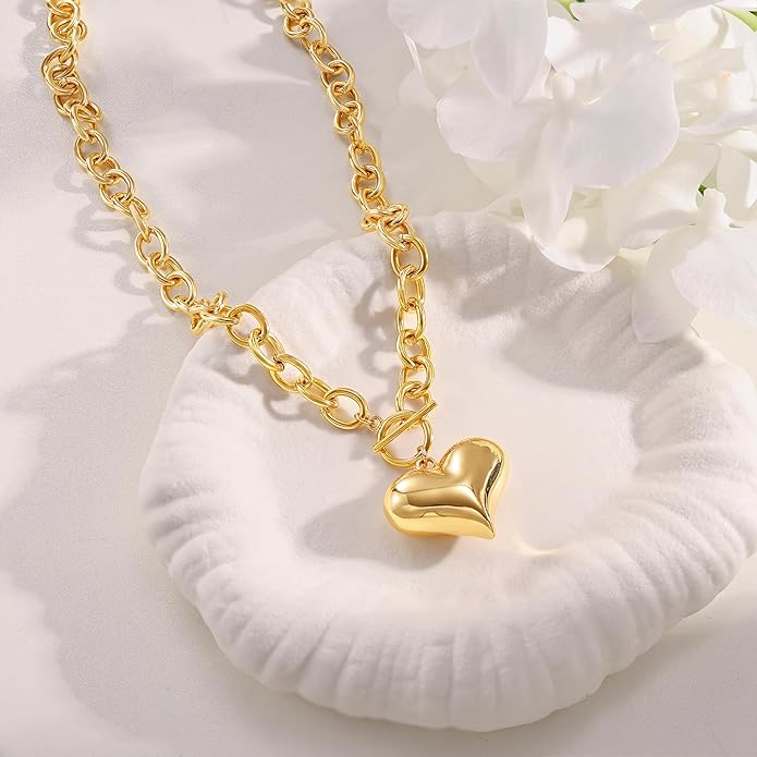 Chunky Gold Heart Necklace for Women，14K Gold Plated Puffy Heart Pendant Bold Chain Necklace with Toggle Clasp，Waterproof Non Tarnish Hypoallergenic Chunky Statement Jewelry Gift for Women
