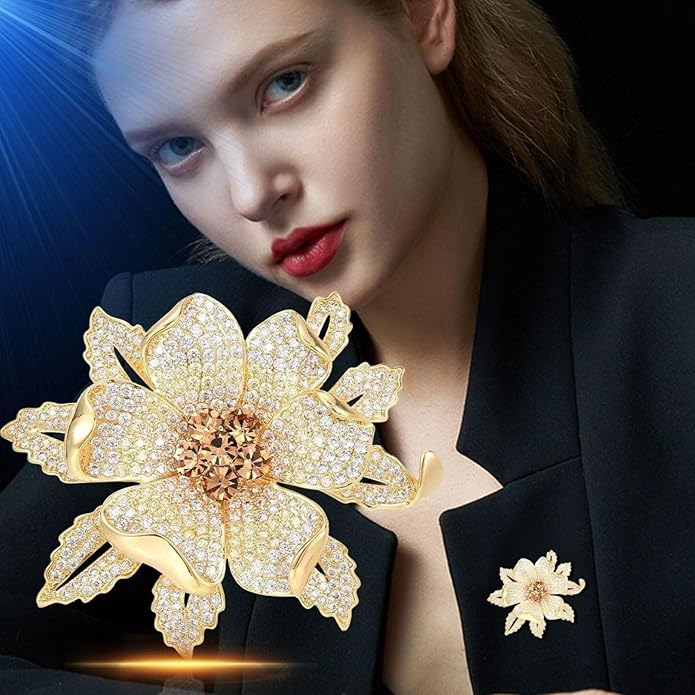 Rhinestone Flower Brooch Austrian Crystal Flower Pin 18k Gold Plated Floral Brooch Lapel Pin Jewelry Mother's Day Birthday Gifts for Mom Wife
