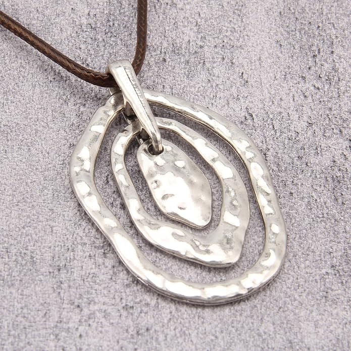 Boho Leather Necklace Women Bohemian Brown Circle Pendant Necklace Choker Long Necklaces for Women Boho Ring Large Pendant