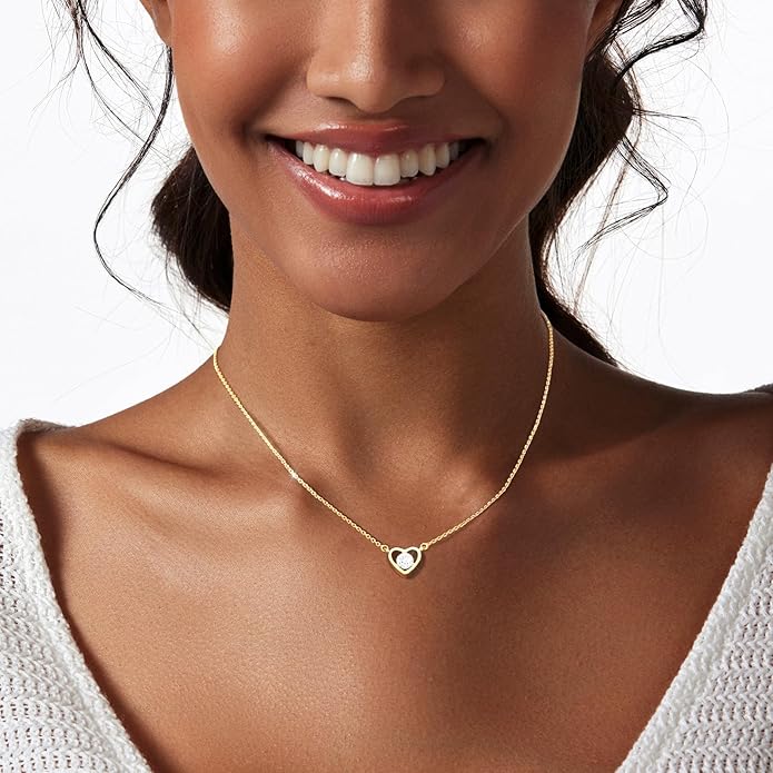 Zeffy Dainty Gold Heart Necklace for Women Trendy 14K Gold/Silver Plate Cute Heart Pendant Choker Necklaces Gold Love Heart Chain Necklace for Women Dainty Gold Jewelry Gifts for Women