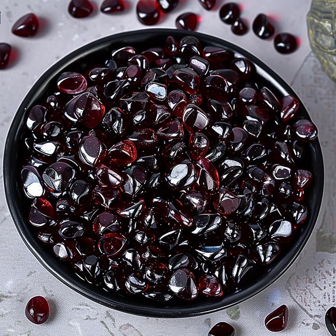 Polished Garnet Crystal Chips 200 Pcs - 0.3" 10 oz Tumbled Stone Chips Crushed Sea Glass Stones Healing Reiki Crystal Jewelry Making Home Decoration