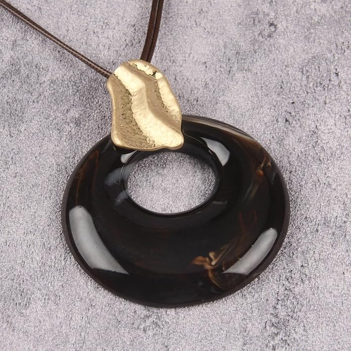 Boho Leather Necklace Women Bohemian Brown Circle Pendant Necklace Choker Long Necklaces for Women Boho Ring Large Pendant