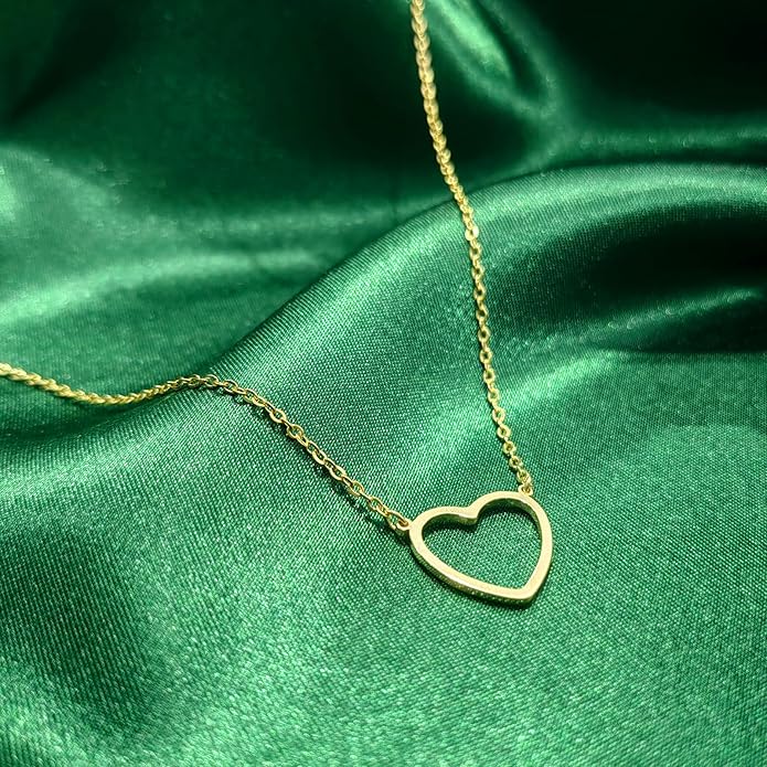 Zeffy Cute Heart Necklace 18k Gold/Silver Plated Tiny Heart Pendant Choker Necklaces Gold Love Heart Chain Necklace for Women Dainty Gold Jewelry Valentines Day Gifts for Women Girls Teen Girls
