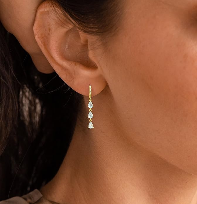 Gold Earrings for Women Trendy, Simple Dainty 14K Gold Plated Paperclip Square Chain Link Dangle Hoops Earrings Pin Stud Huggie Earrings Lightweight Hypoallergenic Minimalist Aesthetic Gold Jewelry for Christmas Gifts