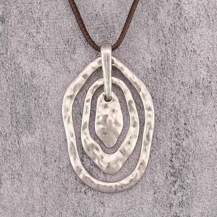 Boho Leather Necklace Women Bohemian Brown Circle Pendant Necklace Choker Long Necklaces for Women Boho Ring Large Pendant