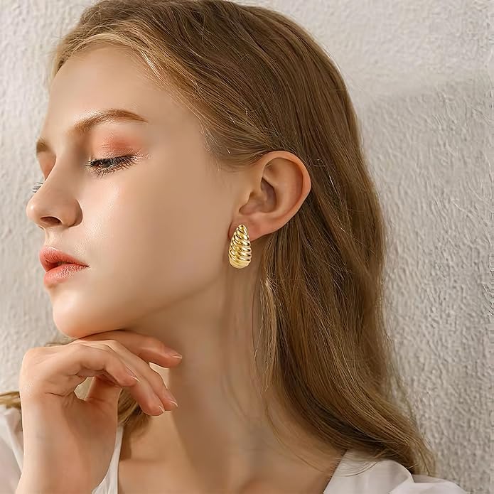 Teardrop Clip On Earrings Dupes Earring for Women Chunky Hoop Earrings Hypoallergenic Lightweight Dangle Water Drop Earring Set for Women