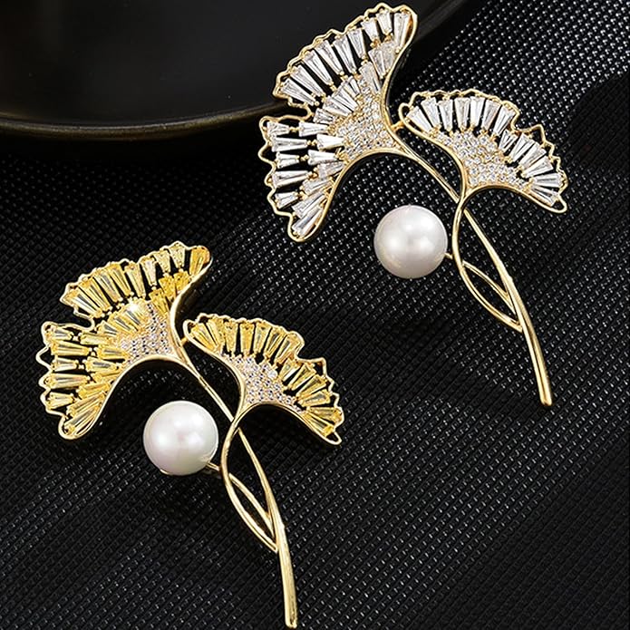 Leaf Brooches Rhinestone Freshwater Pearls Ginkgo Leaves Brooch Pin 18k Gold Plated Leaves Lapel Pins Jewelry Valentine's Day Birthday Gifts for Women Girls