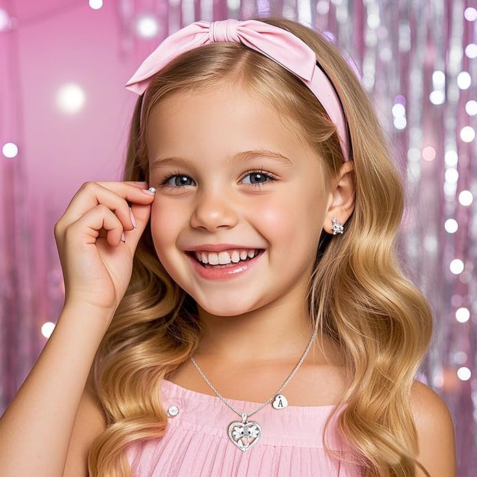 C-leen Axolotl Valentines Day Gifts for Her, 14K Gold Plated Axolotl Initial Necklace Cute Heart Initial Pendant Necklaces Birthday Valentines Day Gifts for Kids Girls Women