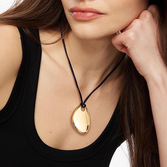 Chunky Gold Necklace with Star Pendant for Women,18K Gold Plated Stainless Steel Sweatproof Non Tarnish Hypoallergenic Chain,Trendy Chunky Necklaces for Women,Star Necklace Fashion Statement Jewelry