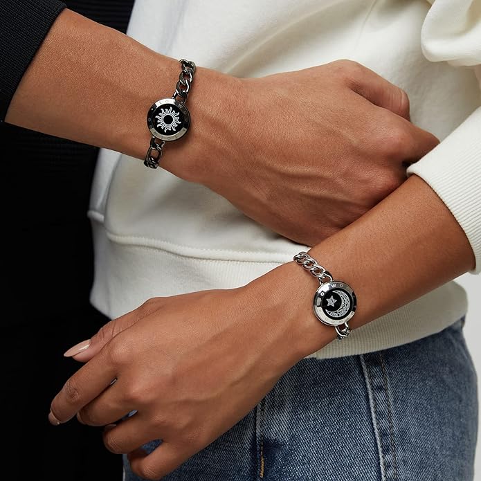 TOTWOO Long Distance Touch Bracelets for Couples, Smart Light & Vibration Love Jewelry, Long Distance Valentines Day Gifts for Him Her Women Men, One-to-One Bluetooth Pairing via App