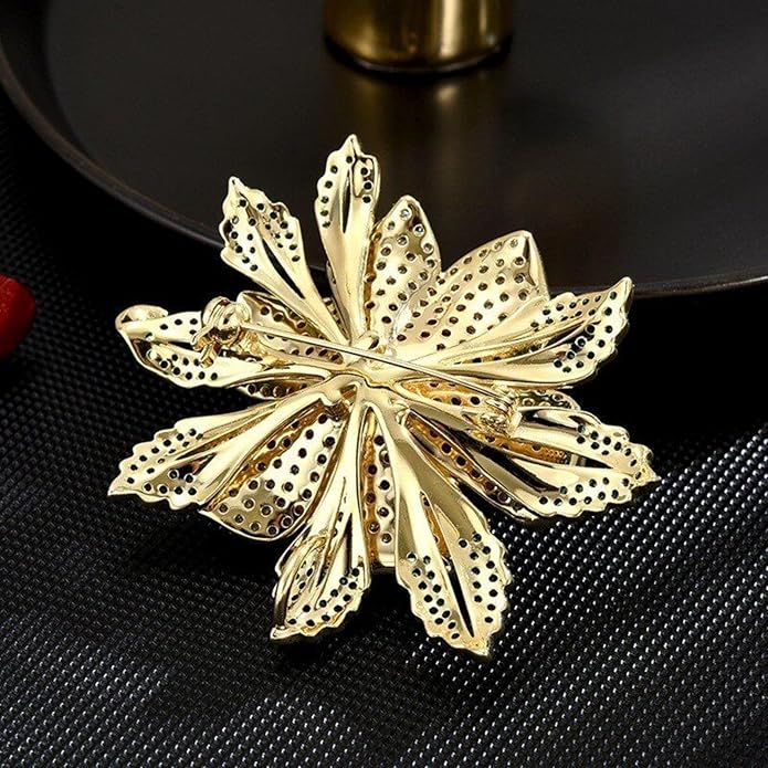 Rhinestone Flower Brooch Austrian Crystal Flower Pin 18k Gold Plated Floral Brooch Lapel Pin Jewelry Mother's Day Birthday Gifts for Mom Wife