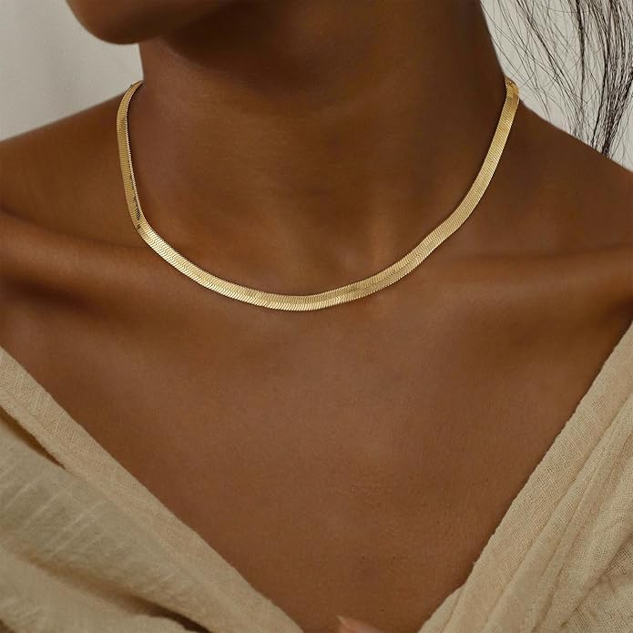 Gold Necklace for Women - Chunky 14K Gold Plated Chain Necklace Cuban Link Paperclip Chain Herringbone Statement Choker Necklace for Women Simple Trendy Jewelry Gifts