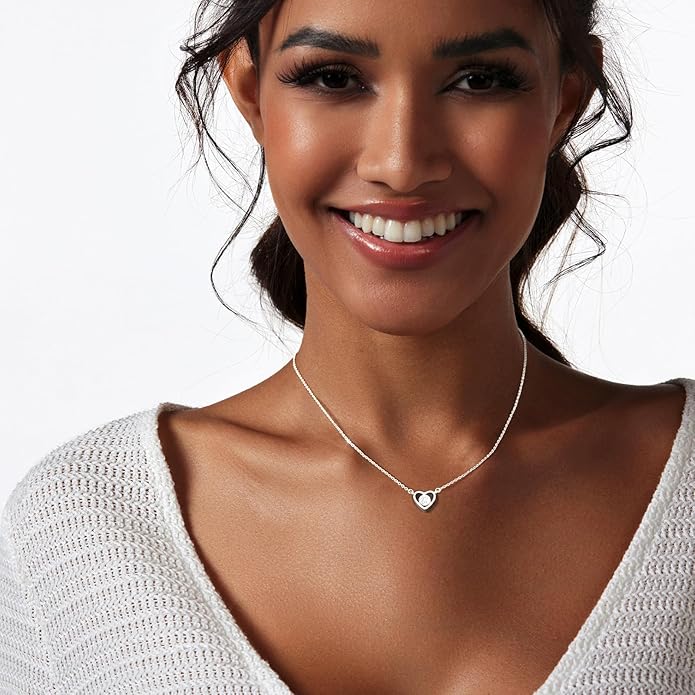Zeffy Dainty Gold Heart Necklace for Women Trendy 14K Gold/Silver Plate Cute Heart Pendant Choker Necklaces Gold Love Heart Chain Necklace for Women Dainty Gold Jewelry Gifts for Women