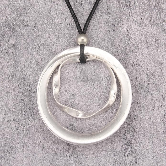 Boho Leather Necklace Women Bohemian Brown Circle Pendant Necklace Choker Long Necklaces for Women Boho Ring Large Pendant