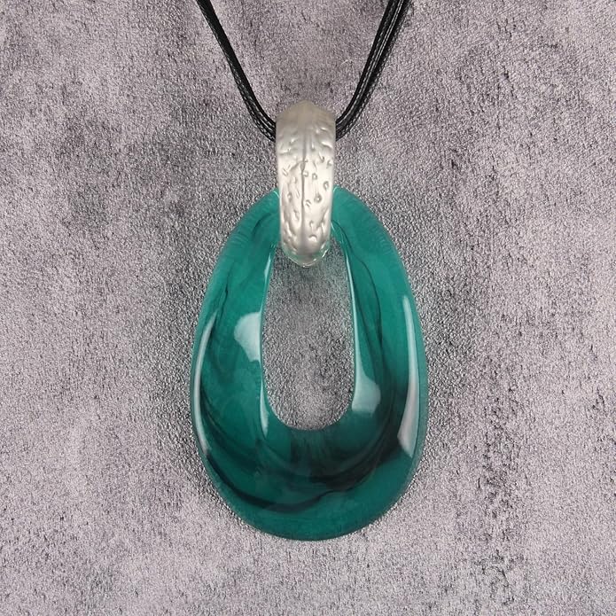 Boho Leather Necklace Women Bohemian Brown Circle Pendant Necklace Choker Long Necklaces for Women Boho Ring Large Pendant