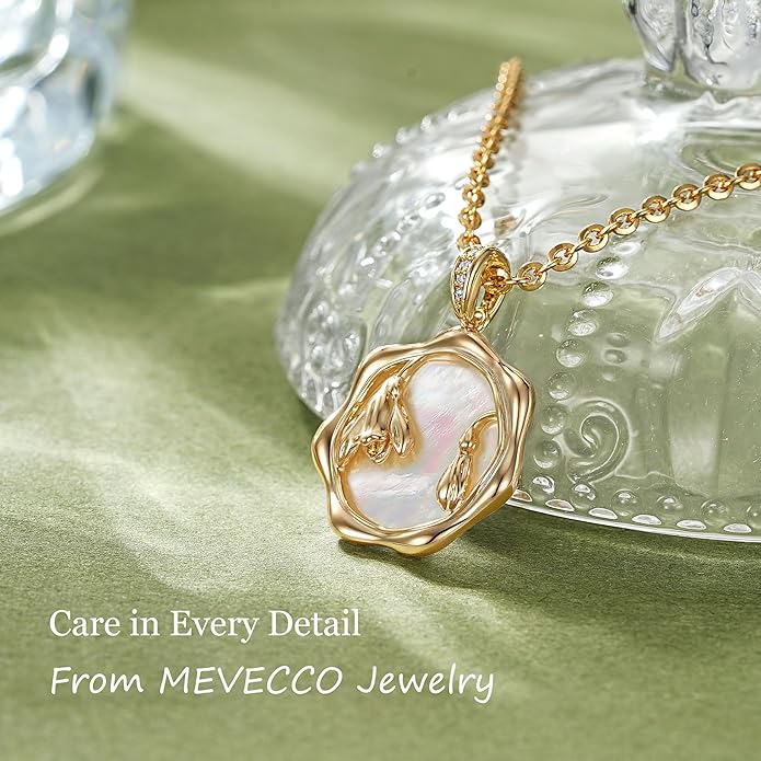 MEVECCO Birth Flower Necklace For Women 18k Gold Plated Mother Of Pearl Disc Floral Pendant Necklace Dainty 12 Birth Month Flower Handmade Personalized Jewelry Anniversary Christmas Birthday Gifts