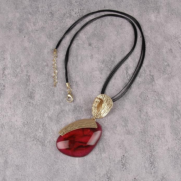 Boho Leather Necklace Women Bohemian Brown Circle Pendant Necklace Choker Long Necklaces for Women Boho Ring Large Pendant