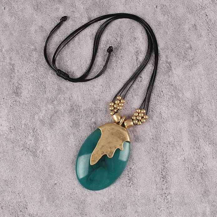 Boho Leather Necklace Women Bohemian Brown Circle Pendant Necklace Choker Long Necklaces for Women Boho Ring Large Pendant