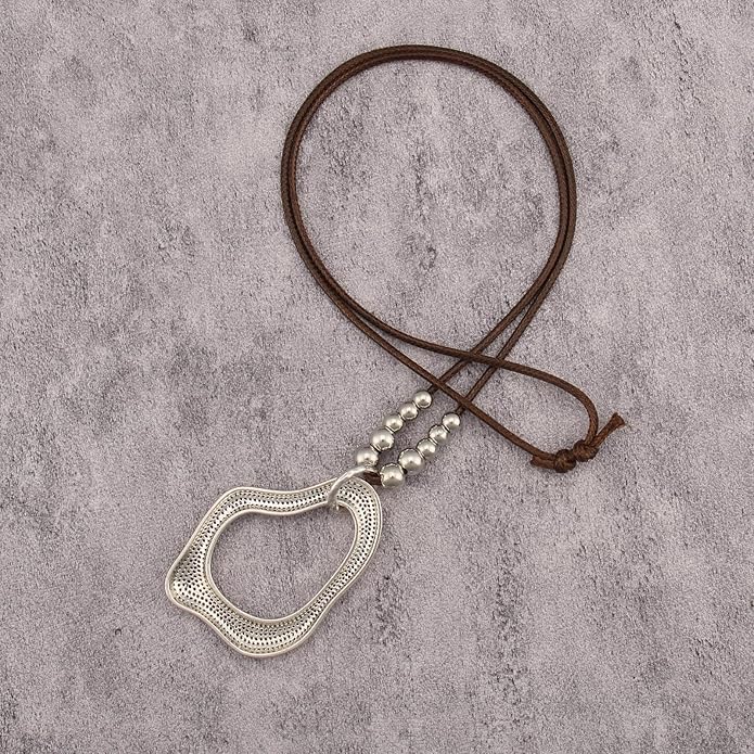 Boho Leather Necklace Women Bohemian Brown Circle Pendant Necklace Choker Long Necklaces for Women Boho Ring Large Pendant