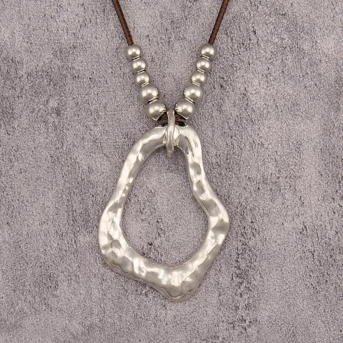 Boho Leather Necklace Women Bohemian Brown Circle Pendant Necklace Choker Long Necklaces for Women Boho Ring Large Pendant