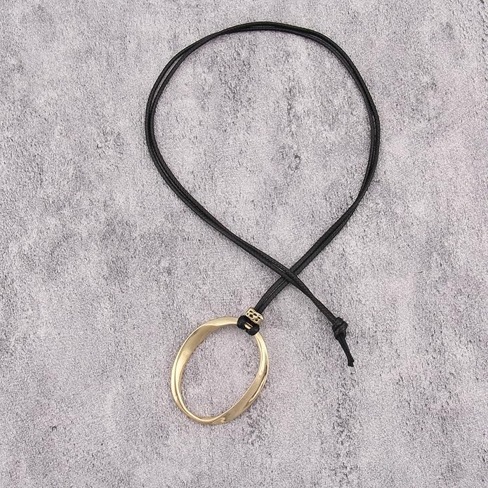 Boho Leather Necklace Women Bohemian Brown Circle Pendant Necklace Choker Long Necklaces for Women Boho Ring Large Pendant