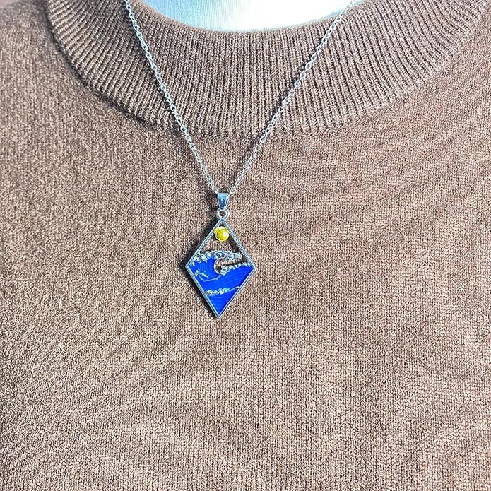 Ocean Necklace，Women's Wave Pattern Pendant Necklace ，Silver Tone Chain with Blue Enamel ，Beach Jewelry for Women,Adjustable Length Fashion Jewelry for Daily/Party Wear（18-20 inch）