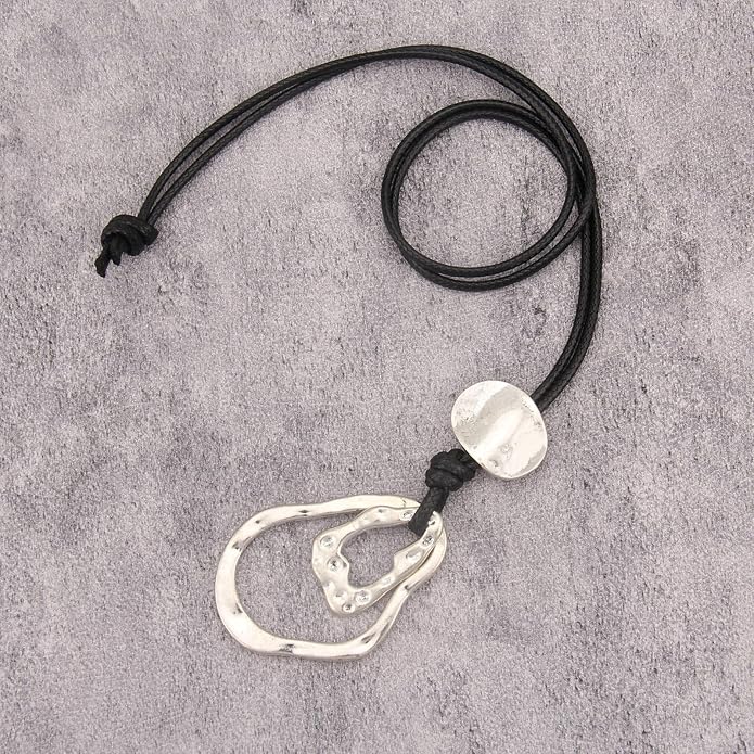 Boho Leather Necklace Women Bohemian Brown Circle Pendant Necklace Choker Long Necklaces for Women Boho Ring Large Pendant