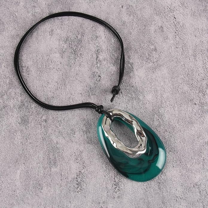 Boho Leather Necklace Women Bohemian Brown Circle Pendant Necklace Choker Long Necklaces for Women Boho Ring Large Pendant