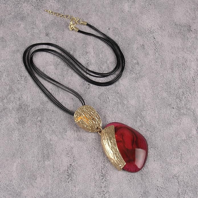 Boho Leather Necklace Women Bohemian Brown Circle Pendant Necklace Choker Long Necklaces for Women Boho Ring Large Pendant
