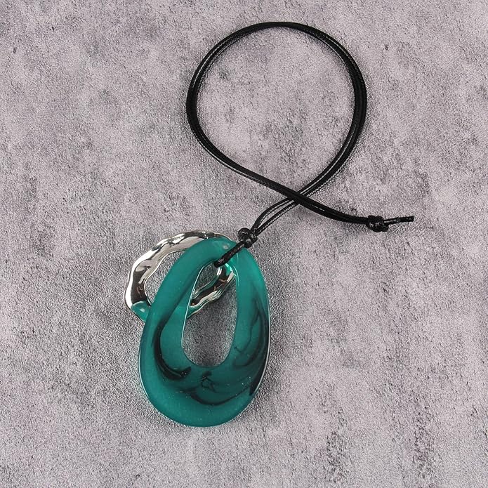 Boho Leather Necklace Women Bohemian Brown Circle Pendant Necklace Choker Long Necklaces for Women Boho Ring Large Pendant